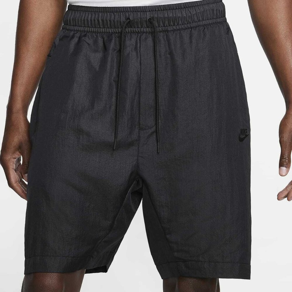 Nike Sportswear Tech Pack Woven Basketball Shorts Black AR3229-010 Size NEW